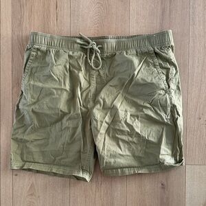 VISSLA Olive Green Flat Front Men Shorts
